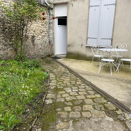 Studio Saint Ayoul Provins Extérieur photo