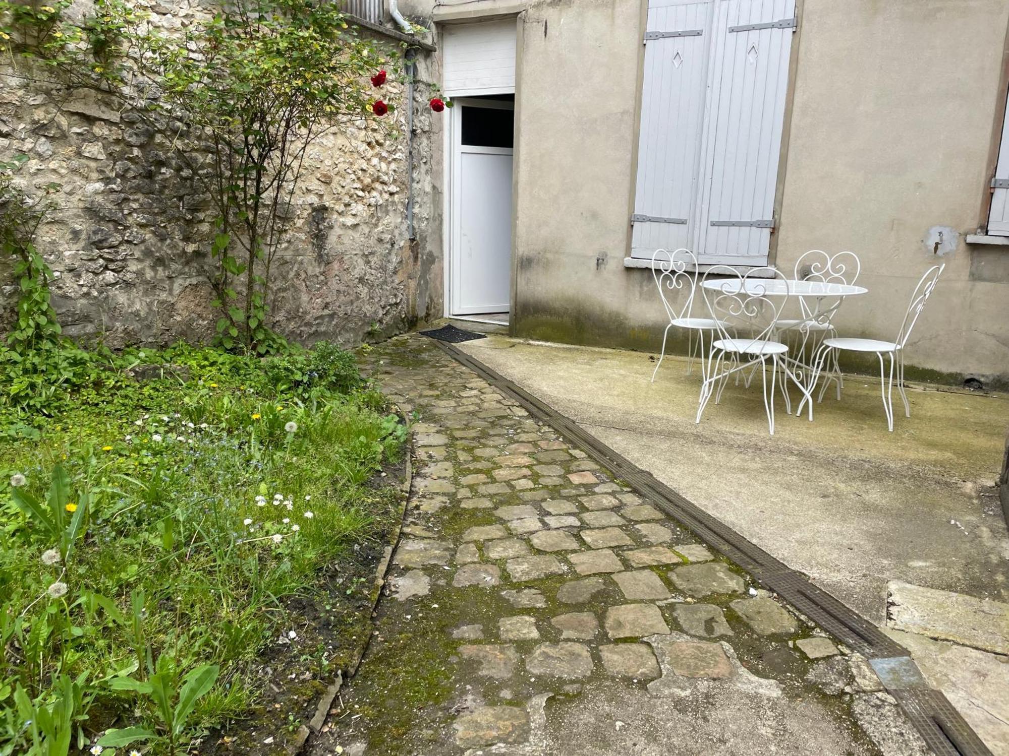 Studio Saint Ayoul Provins Extérieur photo